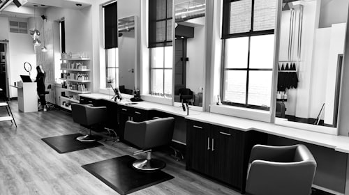 Salon & Beauty
