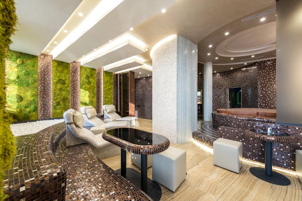 Massage & Spa